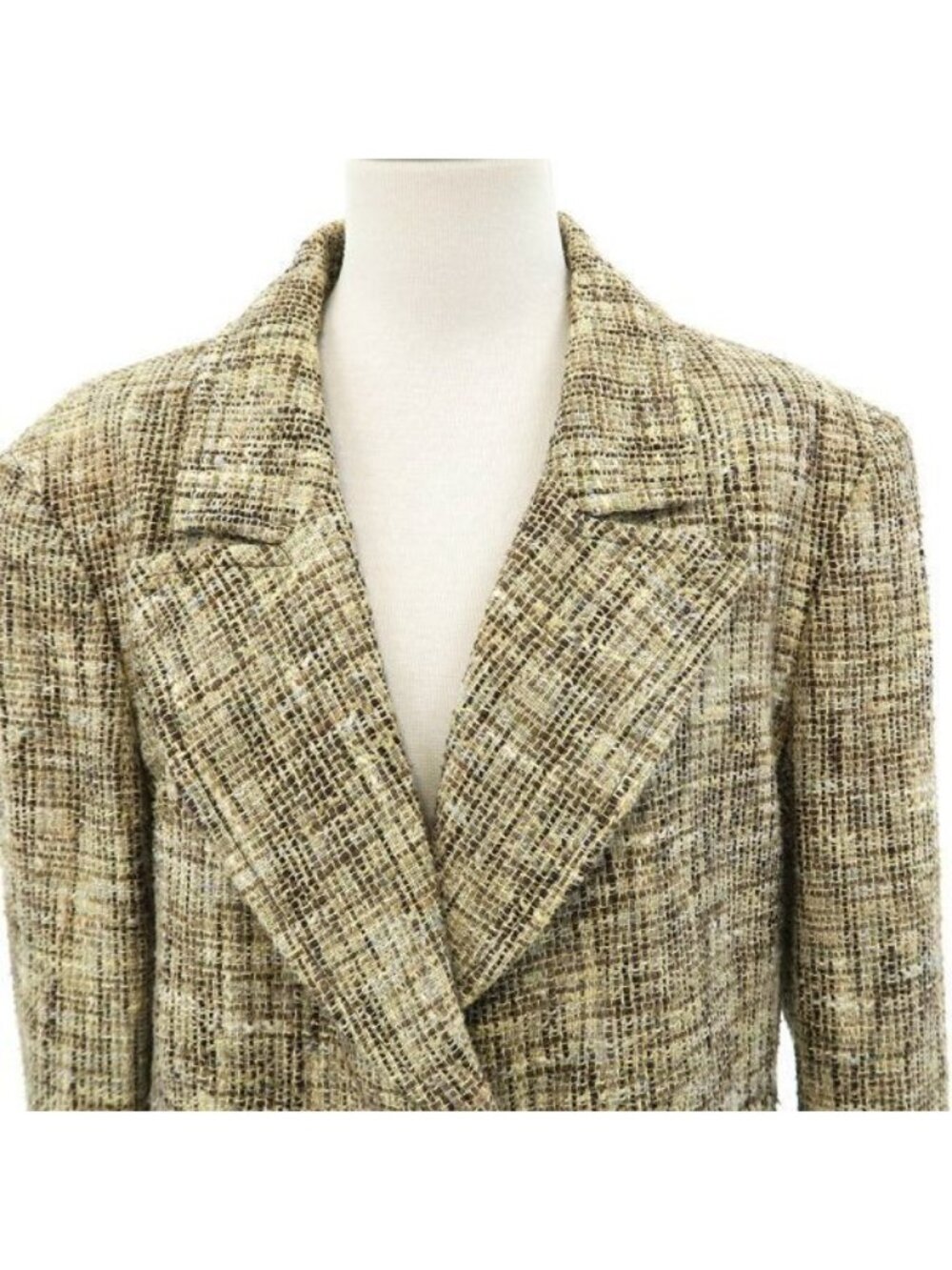 Chanel Jacket Beige - Picture 3 of 9